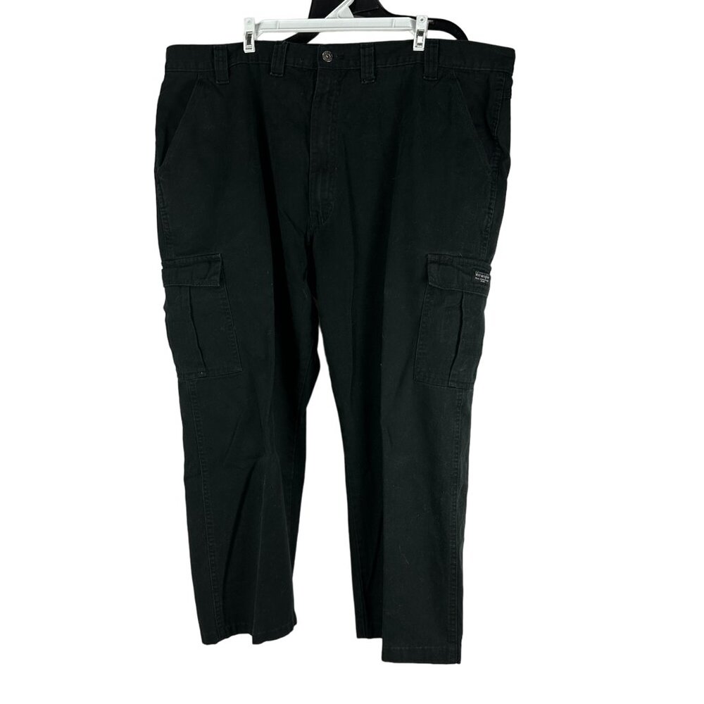 Wrangler Mens Relaxed Fit Black Cargo Pants Size 44x30 Cotton Durable Work Wear